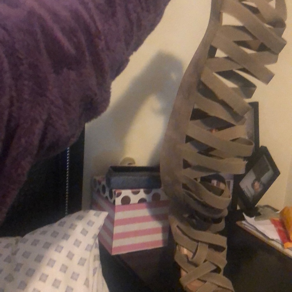 Bondage heels